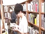 スリ筋男子図書館でセックス