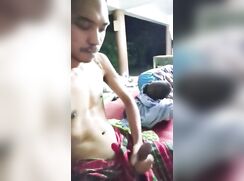 พ่อหันมาพอดี