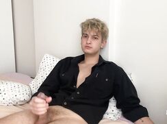 [ABX][3][729] - After the job interview, I got horny and masturbated