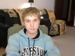 Amateur webcam 24: Hoodie boy