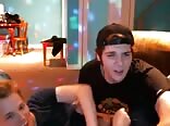 ami hetero convaincant- convincing straight friend boys porn