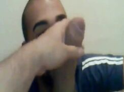 arab sucks his owner