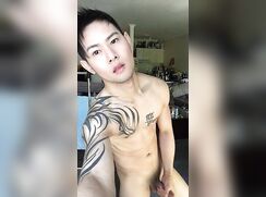 ASIAN EXHIBITIONIST BOY SHOWS OFF ON CAM