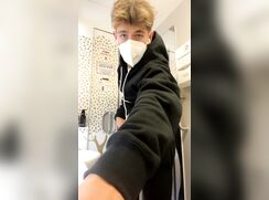 Aussie twink shows off