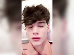 Baby Faced Twink’s First Time Topping His Roommate