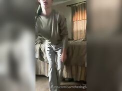 Baseball twink makes webshow