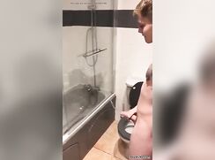 bathroom piss-wank