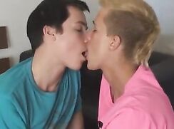 Bed Bangers Gay Porn Tube