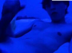 Big thick dick twink jerk off