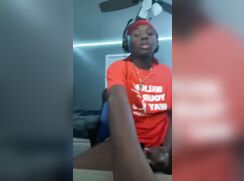 Black Gamer Cums Twink Gay Porn