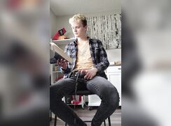 Blond Pisses while Reading in his Room 392