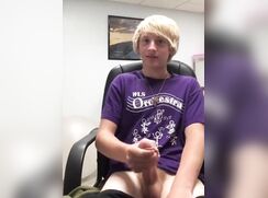 Blond US boy with a big cock