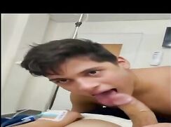 blowjob for boyfriend - amateur twink blowjob