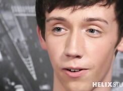 Boy SExy Cum Show
