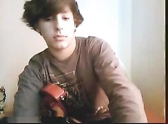 BR - Can someone tell me why guitar players have thick cock?