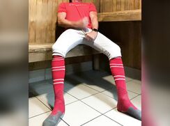 Buff DILFJockDad87 Almost Gets Caught Jerking in the Sauna