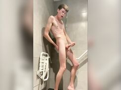 Craig unwinds after his workoug