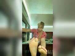 Cum worship my feet