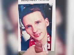 Cumtribute to Michael Nitka