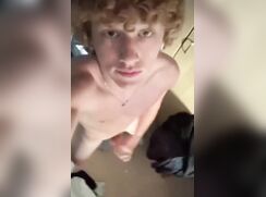 Curly skinny Fred (UK) cums