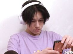 Cute emo boy jerks his teen cock