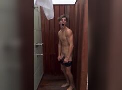 cute fit ig celebrity francisk taking shower porn tube