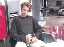 cute guy hornie decided wank at the kitchen