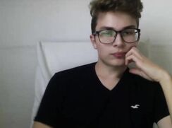 Cute nerdy Hollister twink