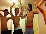 CUTE SINGERS