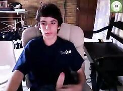 Cute twink 18yo wanking