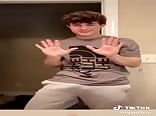 dat pee pee tho