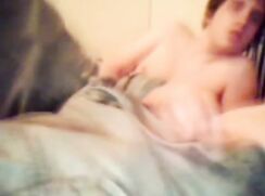 Delightful but very amateur vintage cam show from two American boys