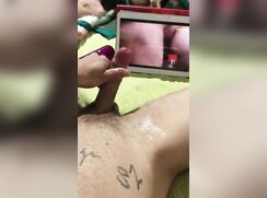 Dnz hung twink spunks to gay porn