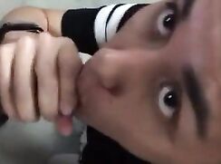Ejacule sur le visage
