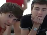 entre amis straight threesome roommates gay porn