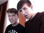 entre frere college roommates cam boys gay porn 