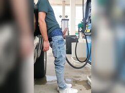 Exhibitionist