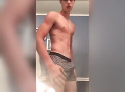 EXPOSED TWINK SHOWING WHAT HE GOT