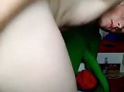 fit ginger guy wank and show his ass