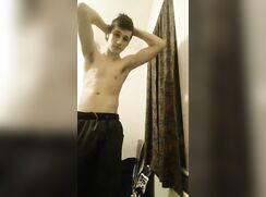 Flexing Hot straight boys porn and cock
