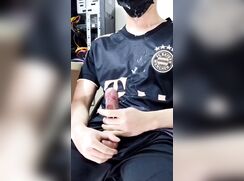 [Fountain cumshots][14] Teens, Twinks and guys wanking and fountain cumshots