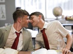Fuck Plan in Chemistry Class Between ake Preston &  Joey Mills  -  Gay Twinks Porn