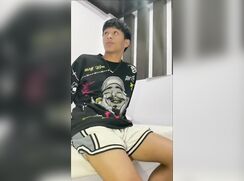 Fucking SEXY as FUCK hot young thai twink