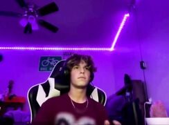 Gamer Whips out his Super Hard Joystick Cam Boys Porn