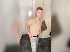 Gay blond wanks and has a nice cum 223