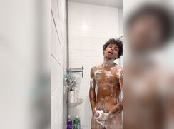 Good shower with handjob