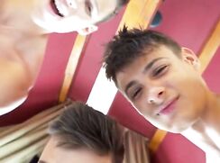 GROUP OF FRIENDS ENJOY HOT SEX