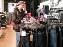 Guy changing room cum on cam solo porn