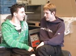 Handy Wank Gay Porn Videos