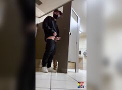 HBW Anymous Cumming In Public Toilet 13040833